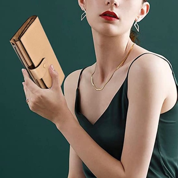 RFID Blocking Leather Wallet - Picture 5 of 5